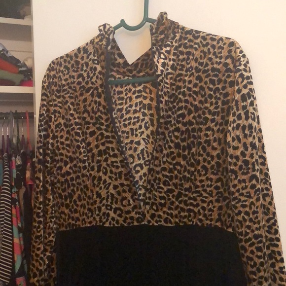 Turtleneck leopard velvet dress - Picture 5 of 10